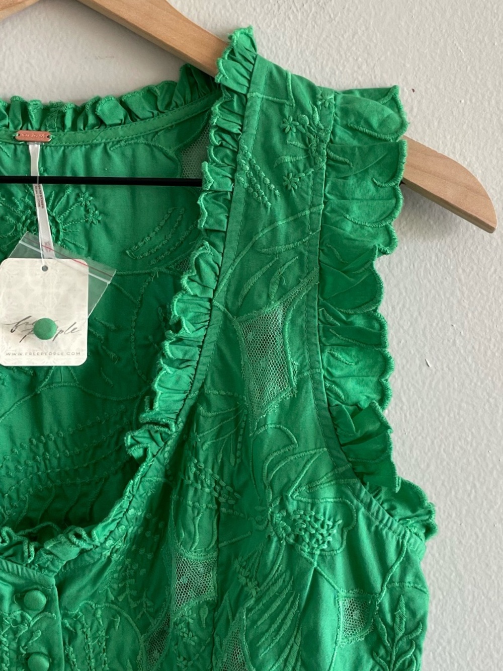 Free People All The Ways Top Grass Green Embroidered XS NWT - Picture 5 of 16